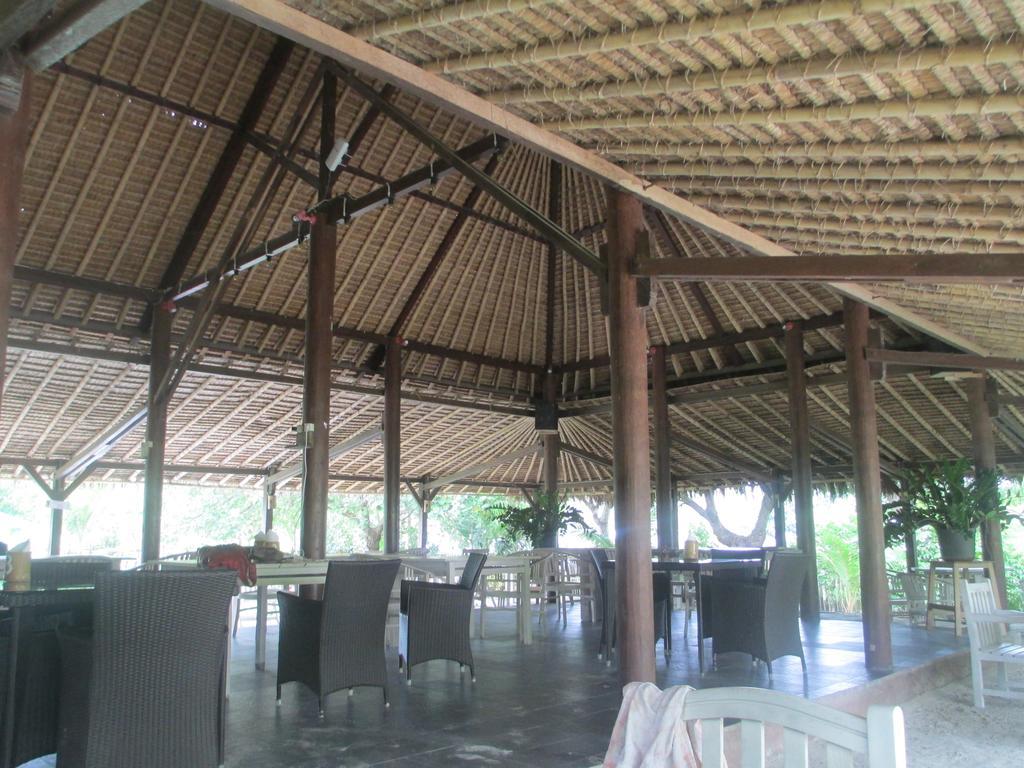 Selong Belanak Bungalows Exterior foto