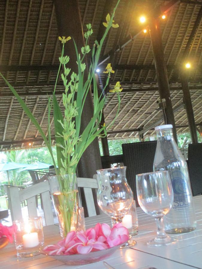 Selong Belanak Bungalows Exterior foto